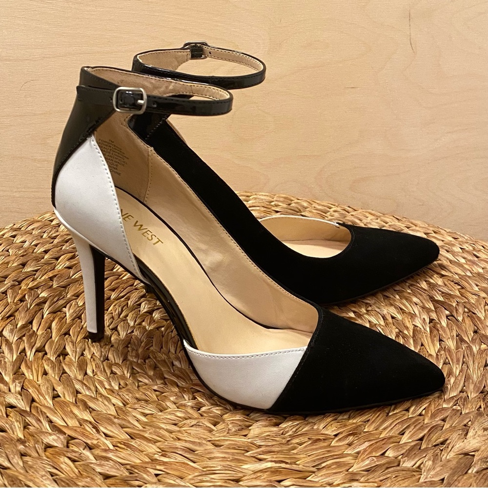 Nine West Forgiveno Furley Heels Black and White Leather Upper Sz 7 Ankle Straps